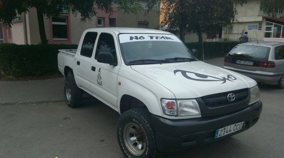 Toyota Hilux 2 5 td