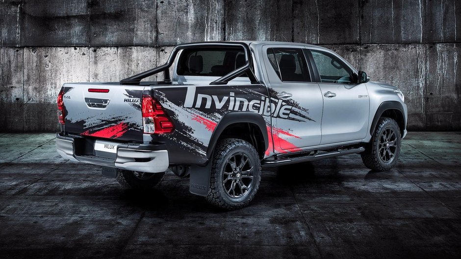 Toyota Hilux Invincible 50