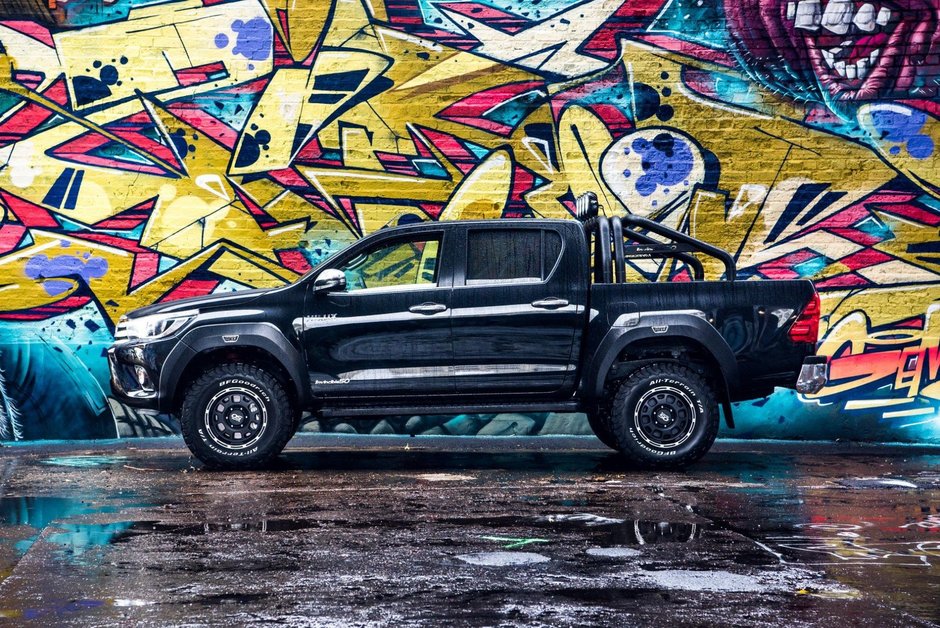 Toyota Hilux Invincible 50