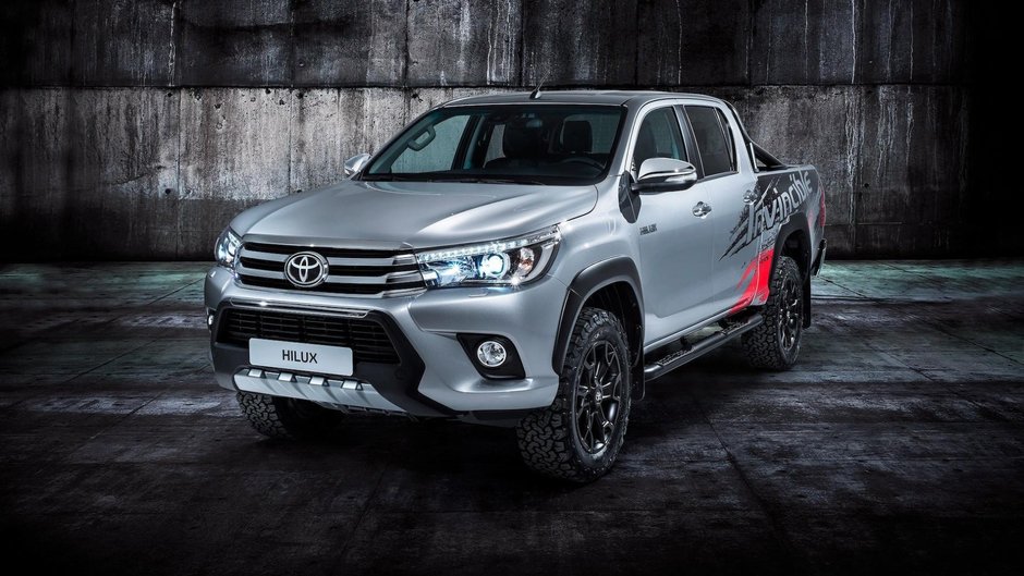 Toyota Hilux Invincible 50