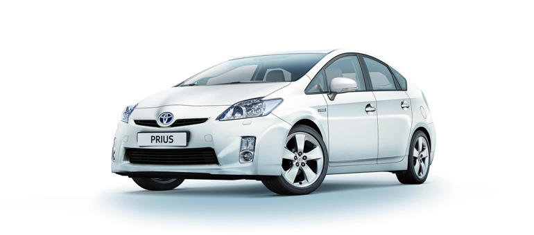 Toyota Prius, cea mai vanduta masina in Japonia