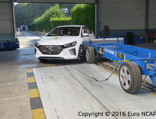 Toyota Prius, Hyundai Ioniq si Volkswagen Tiguan testate la Euro NCAP