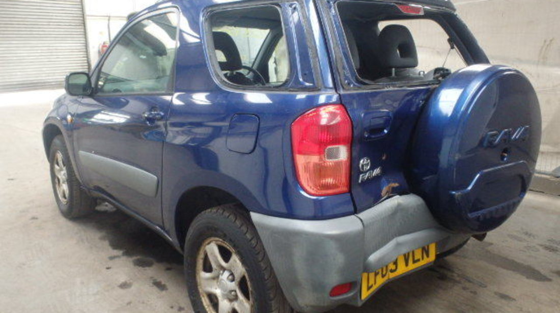 Toyota RAV-4 1.8 2003