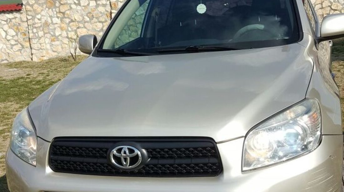 Toyota RAV-4 2.0 2008