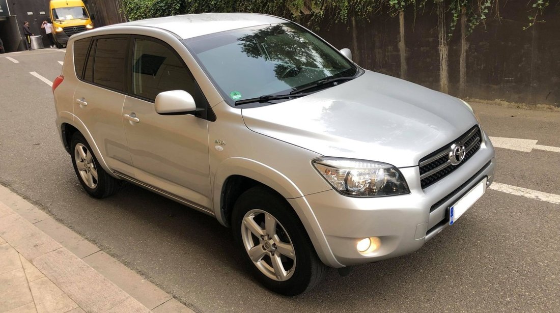 Toyota RAV-4 2.2D 2006