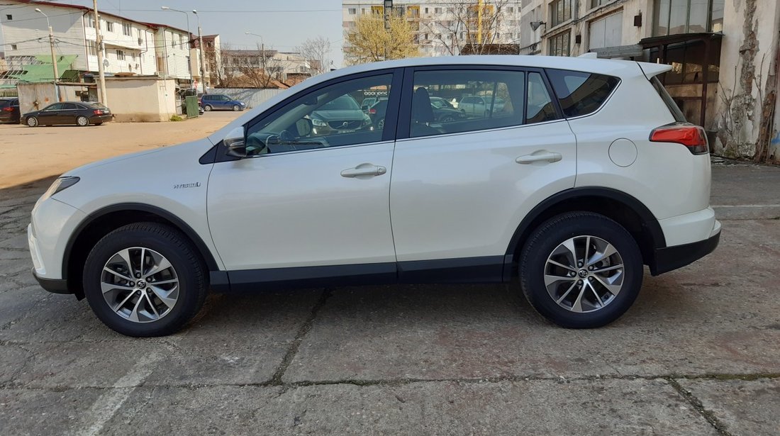 Toyota RAV-4 2.5 Hibrid 2017