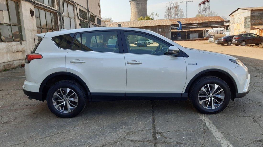 Toyota RAV-4 2.5 Hibrid 2017