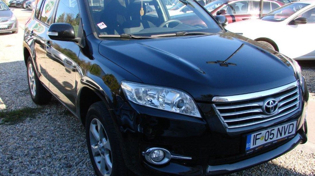 Toyota RAV-4 2011