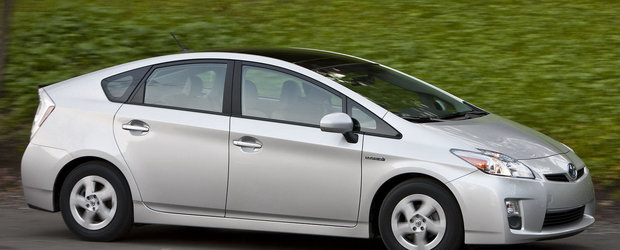 Toyota recheama in service aproape 700.000 de masini in Statele Unite