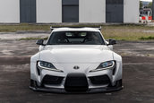 Toyota Supra cu kit widebody de la Rocket Bunny