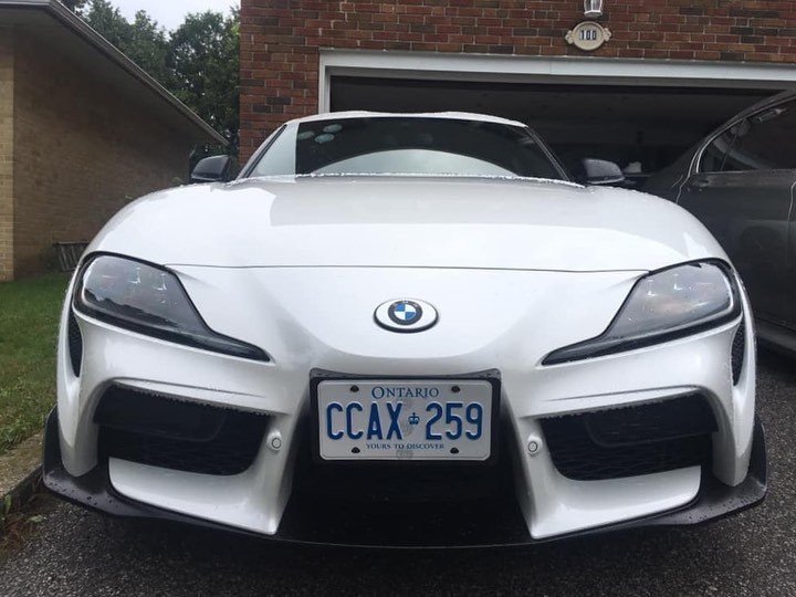 Toyota Supra cu sigle BMW