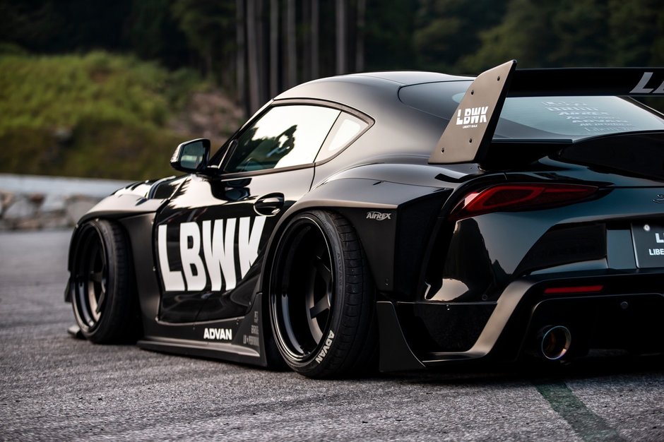 Toyota Supra de la Liberty Walk