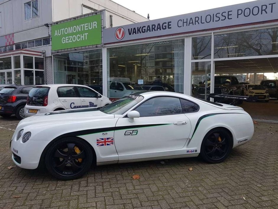 Toyota Supra transformata in Bentley