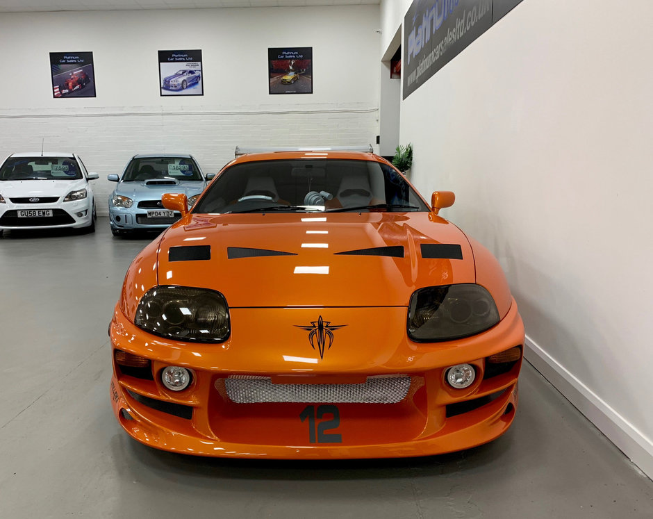 Toyota Supra tunata ca-n Fast and Furious