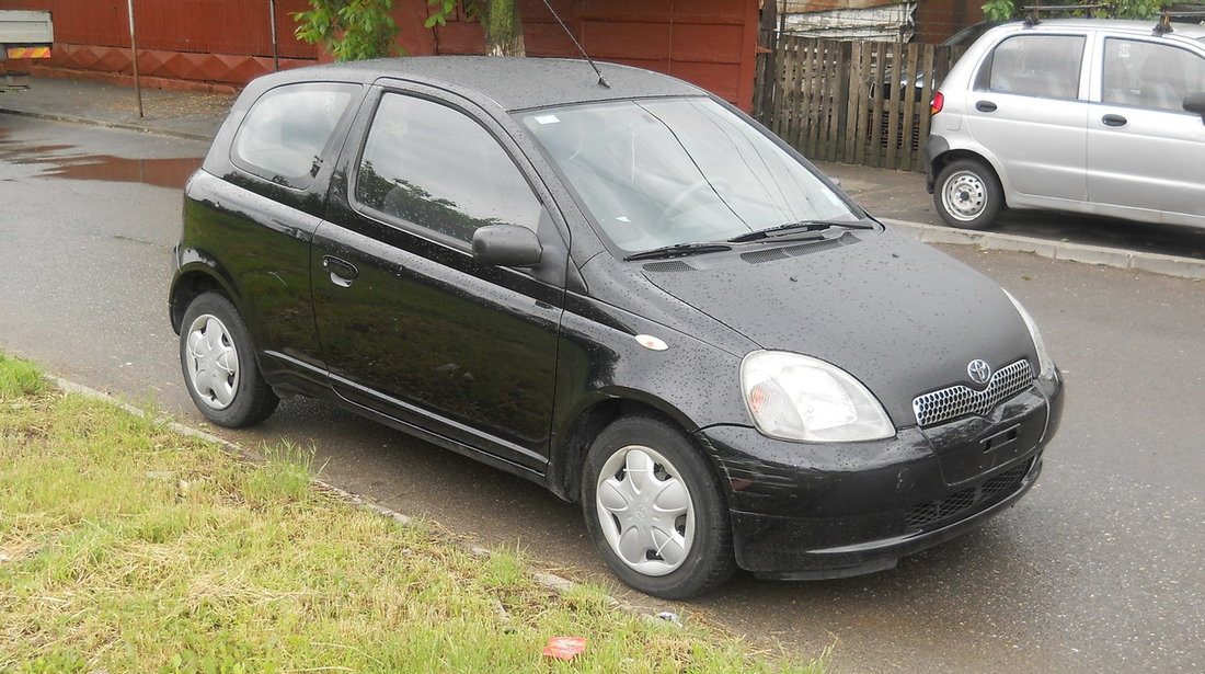 Toyota Yaris 1.0 benzina 2001