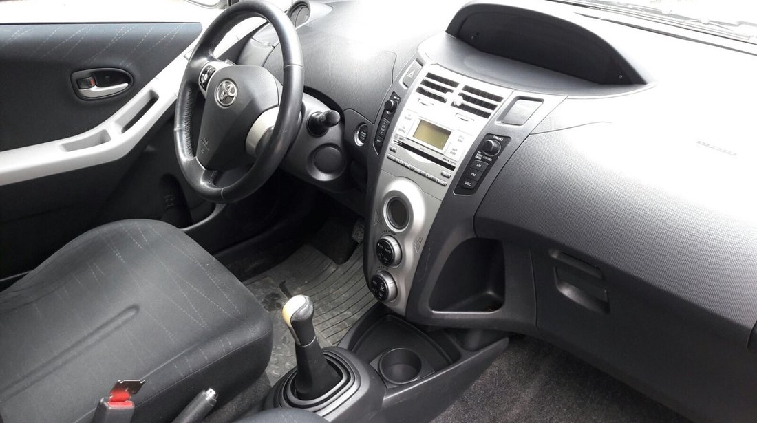 Toyota Yaris 1.3 2006