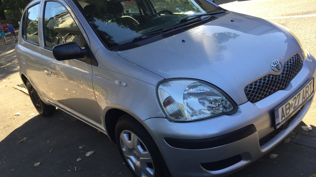 Toyota Yaris 998 2004