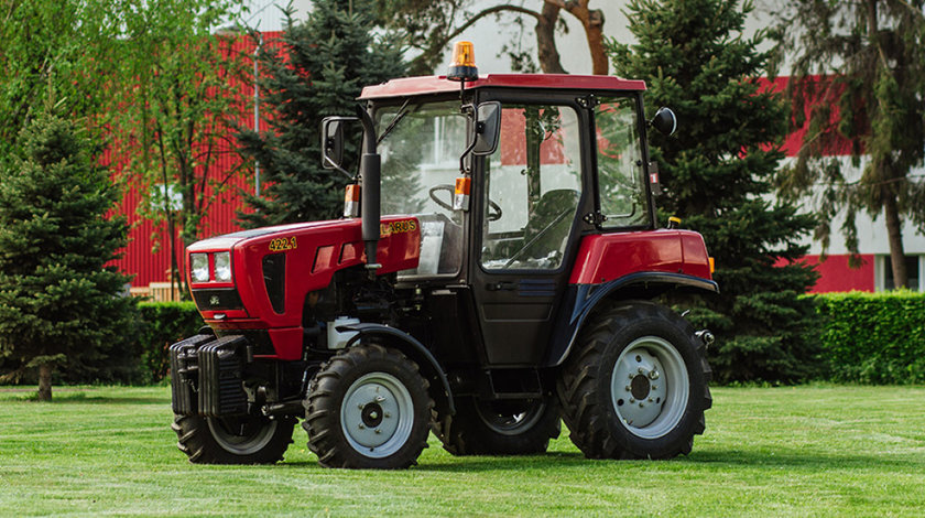 Tractor Belarus 422.1 utilaje agricole, piese de schimb