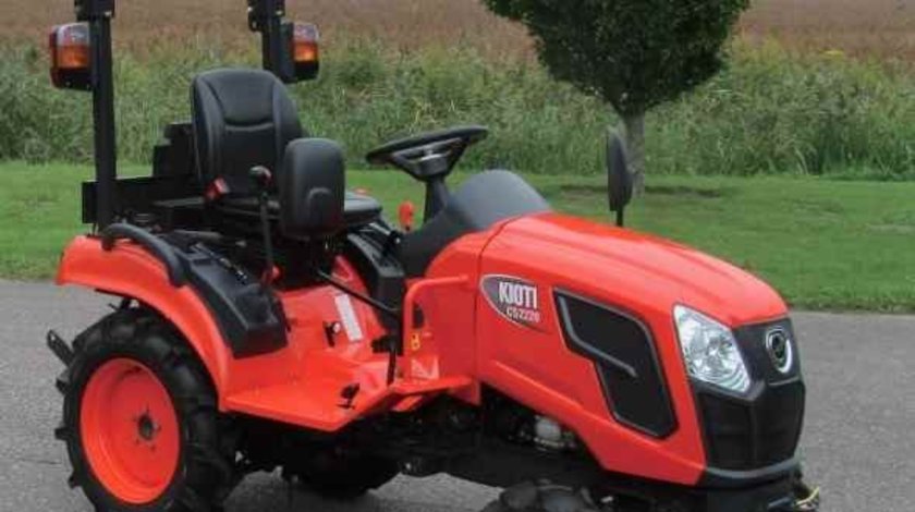 Tractor nou, 4x4 de 21CP,Model Kioti CS2220 Mec sau Hidrostatic