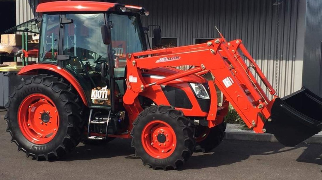 Tractor nou, 4x4 de 60CP Kioti DK6010C, Cabina Air Con.