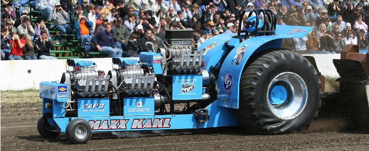 Tractor Pulling: intre motorsport si inutilitate. Cel mai puternic sport cu motor din lume! Tractor Pulling: intre motorsport si inutilitate. Cel mai puternic sport cu motor din lume!