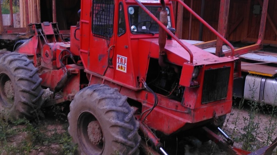 Tractor TAF 657