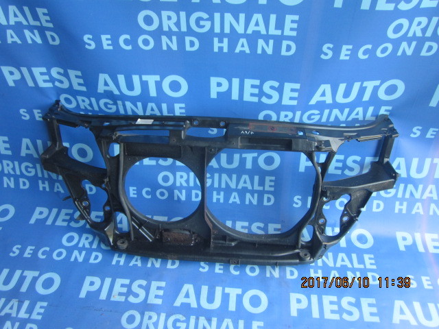 Trager Audi A4 ; 8D0805594