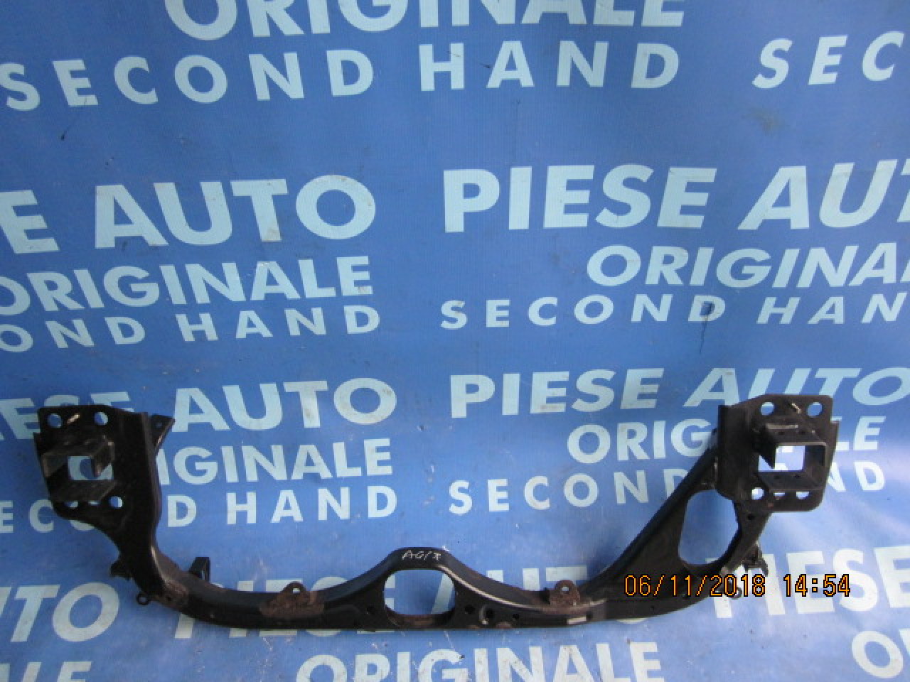 Trager Audi A6 C6; 4F0199521