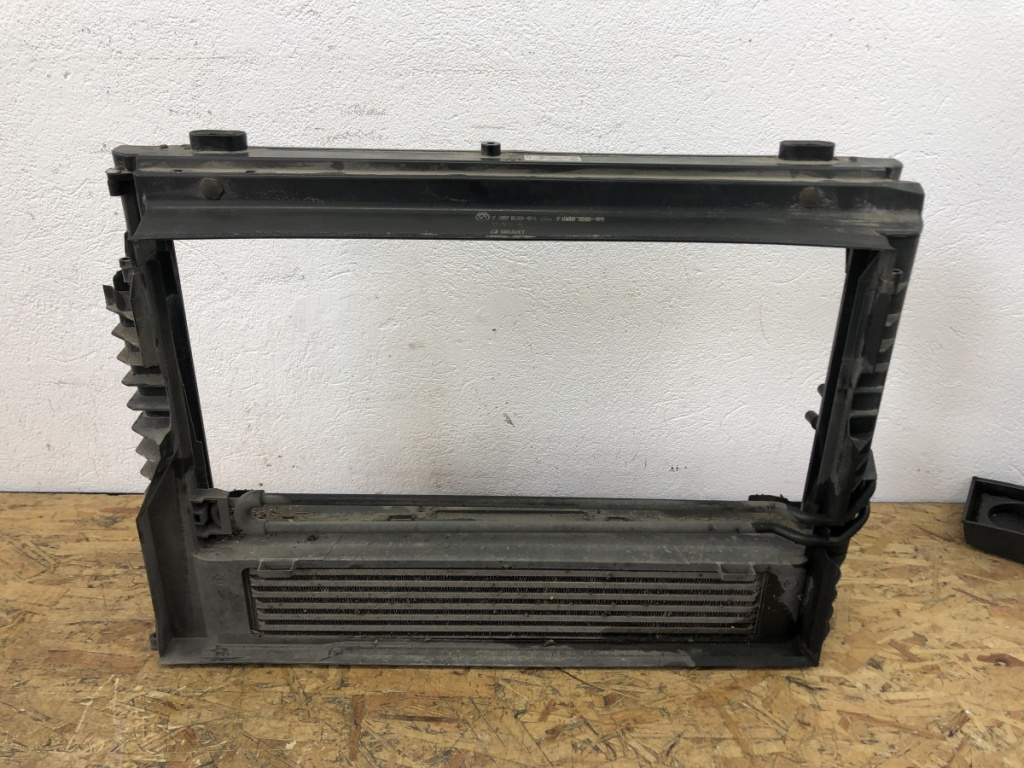 Trager BMW E60 sedan 2009 (7805597)