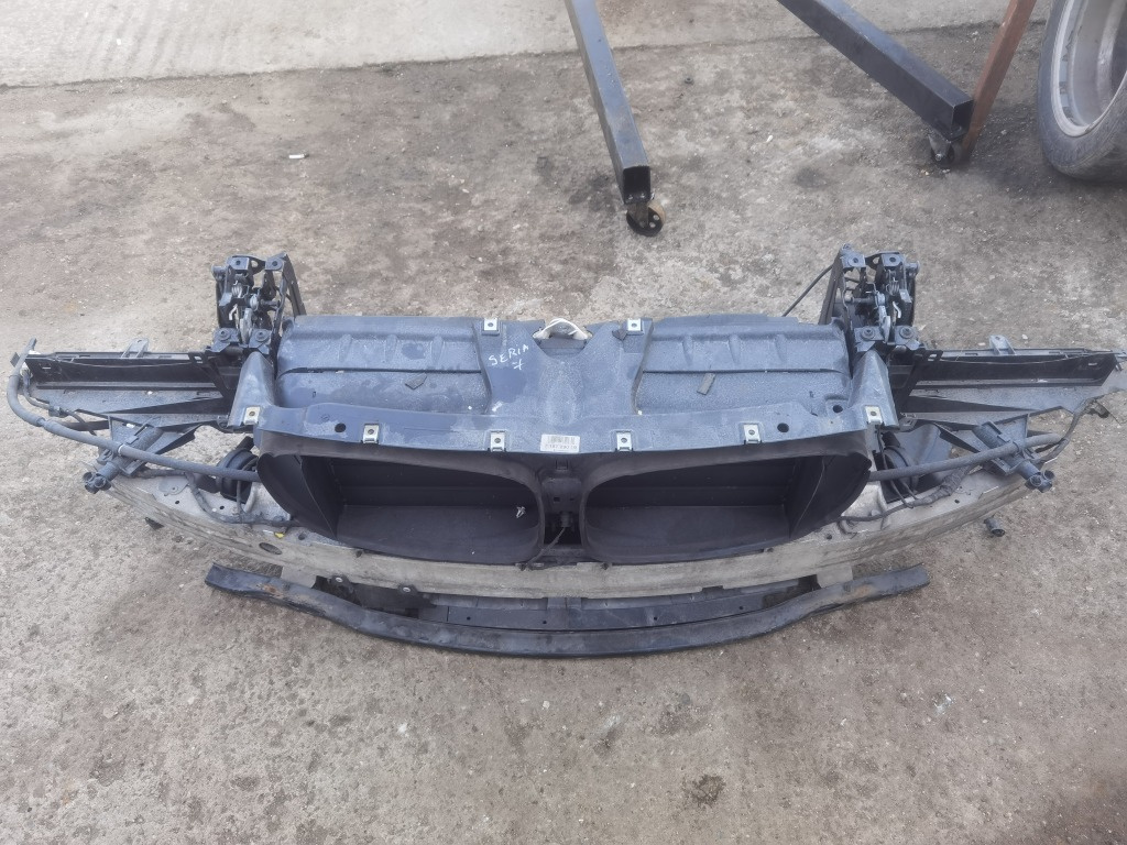 Trager bmw seria 7 730d f01