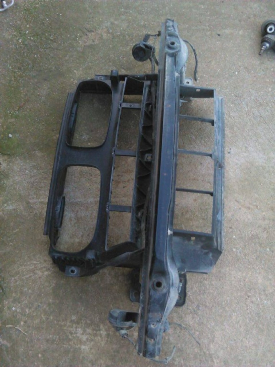 Trager bmw x5 e70 3.0d 235 cai