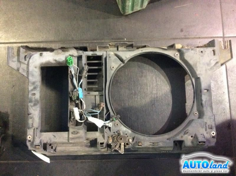 Trager Calandru Panou Fata 2.2 HDI cu Fisura Peugeot 607 9D,9U 2000