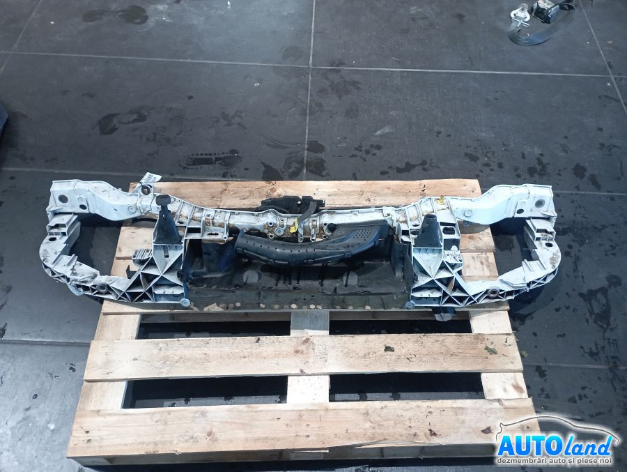Trager Calandru Panou Fata +broasca Capota Ford KUGA I 2008-2010