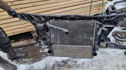 Trager cu radiator apa și intercooler Mercedes Sprinter 2.2 din 2008