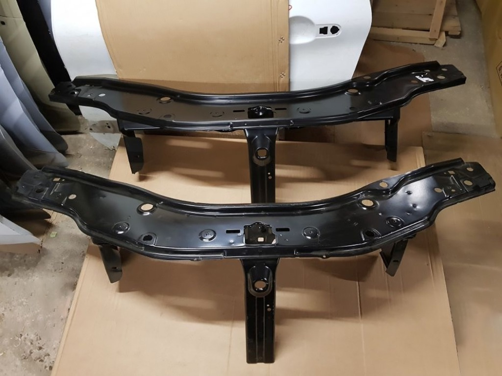 Trager Dacia Duster 2010-2011-2012-2013 NOU 625041549R 625044050R