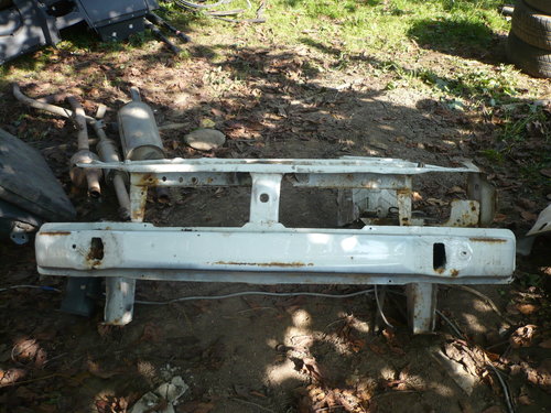 Trager Fata Armatura Bara Dacia Logan 2004 2008