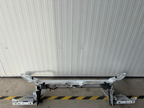 Trager fata Land rover discovery V