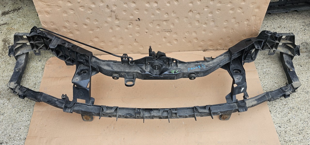 Trager Ford Focus 2 Facelift 2008 2009 2010