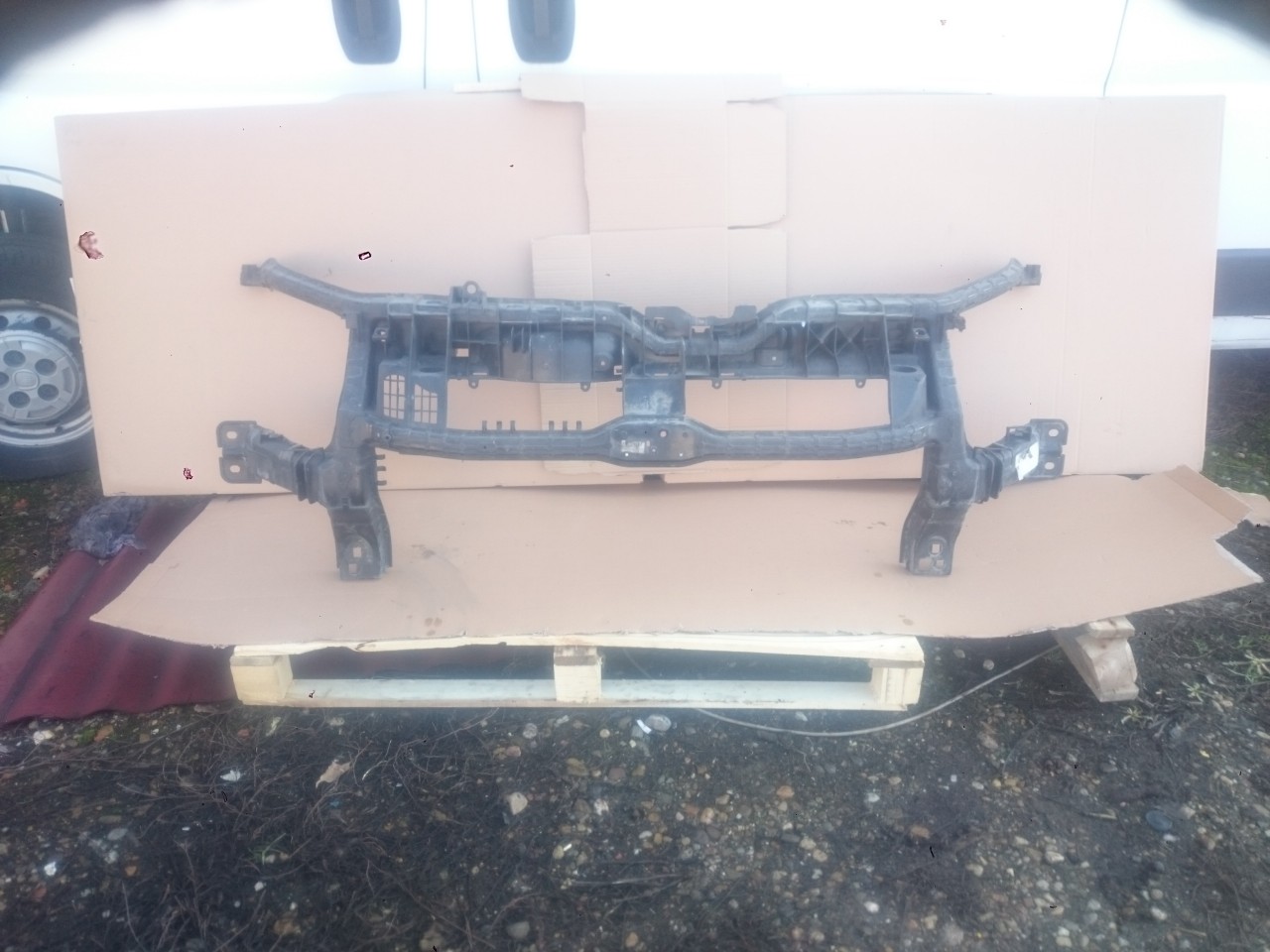 Trager Ford Transit (2014-2020) cod BK318B041