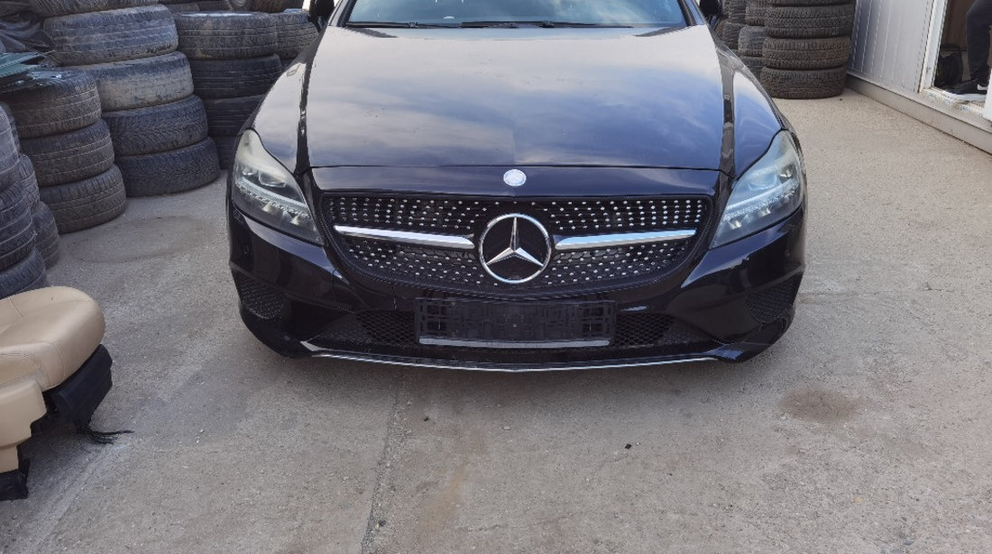 Trager Mercedes CLS W218 2012 Coupe 3.0