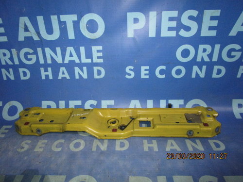 Trager Opel Corsa C 2001; 09114111 (traversa sus)
