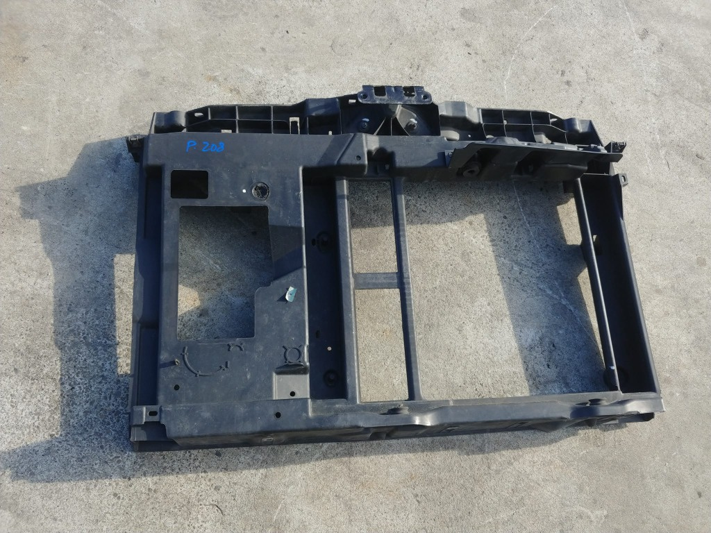 Trager panou frontal 1.4b 8fp peugeot 208 9677952180