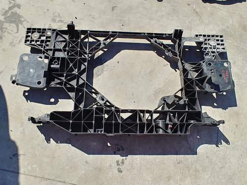 Trager panou frontal 1.5 dci renault scenic 3 752100007r