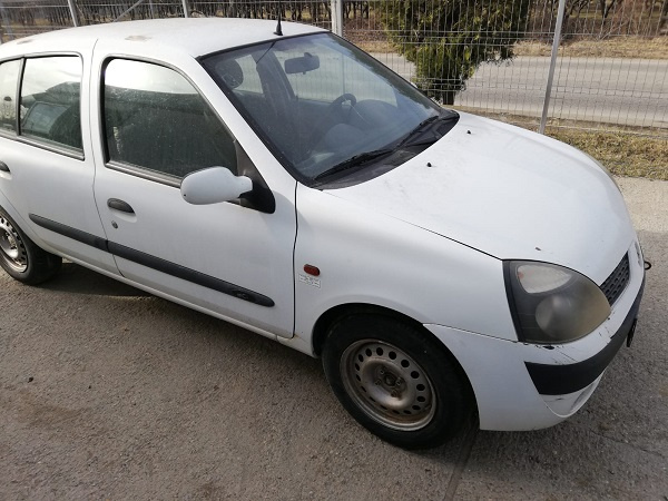 TRAGER RENAULT CLIO 2 FAB. 2001 - 2005 ⭐⭐⭐⭐⭐