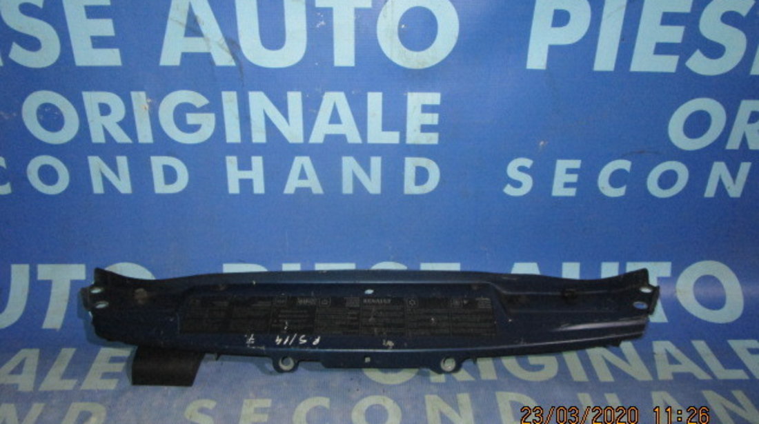 Trager Renault Scenic 2000;  7700423730