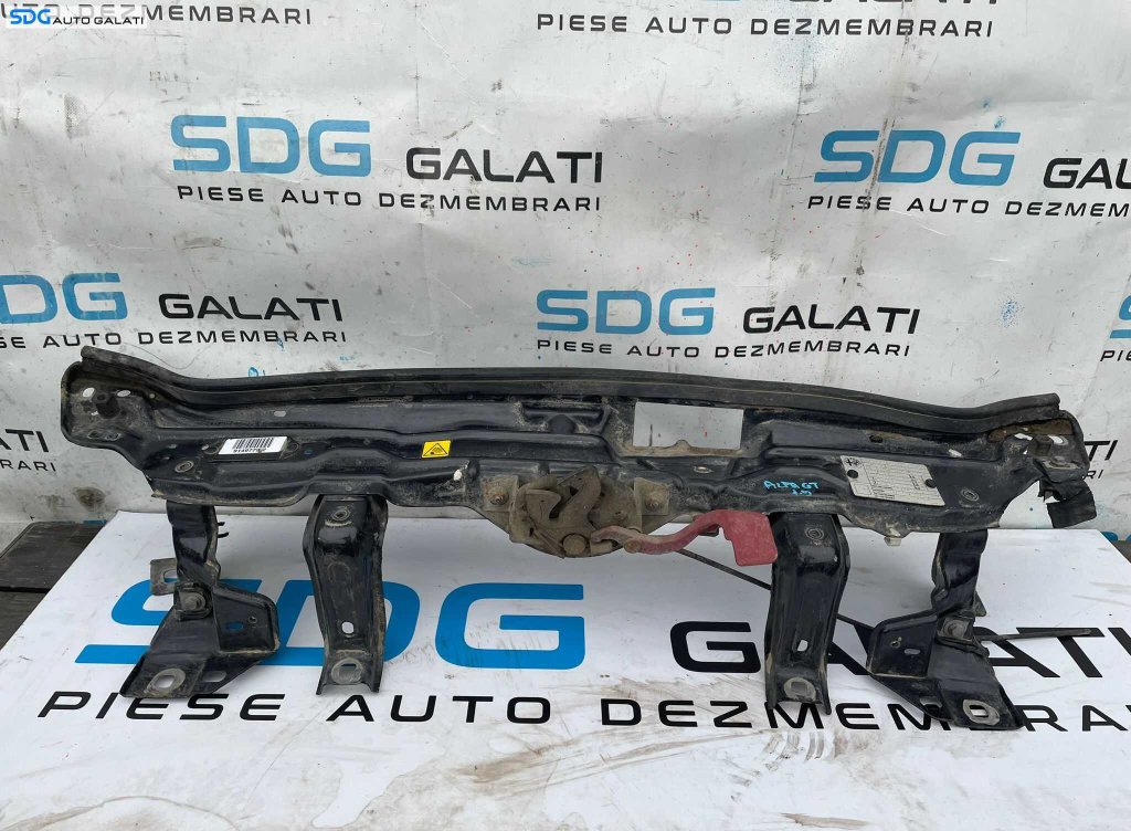 Trager Trager Panou Frontal Calandru Alfa Romeo GT 2003 - 2010 [2833X]
