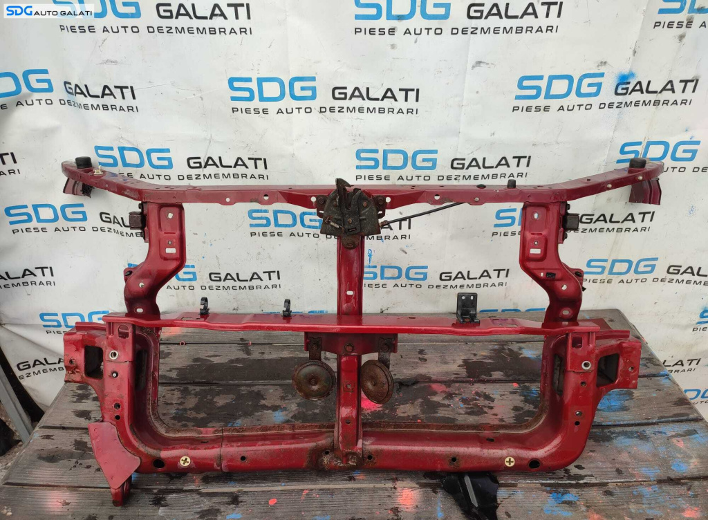 Trager Trager Panou Frontal Calandru Mitsubishi Outlander 2003 - 2007 [2080]