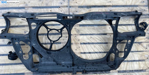 Trager Trager Panou Frontal Calandru VW Passat B5 1997 - 2001 Cod 3B0805594
