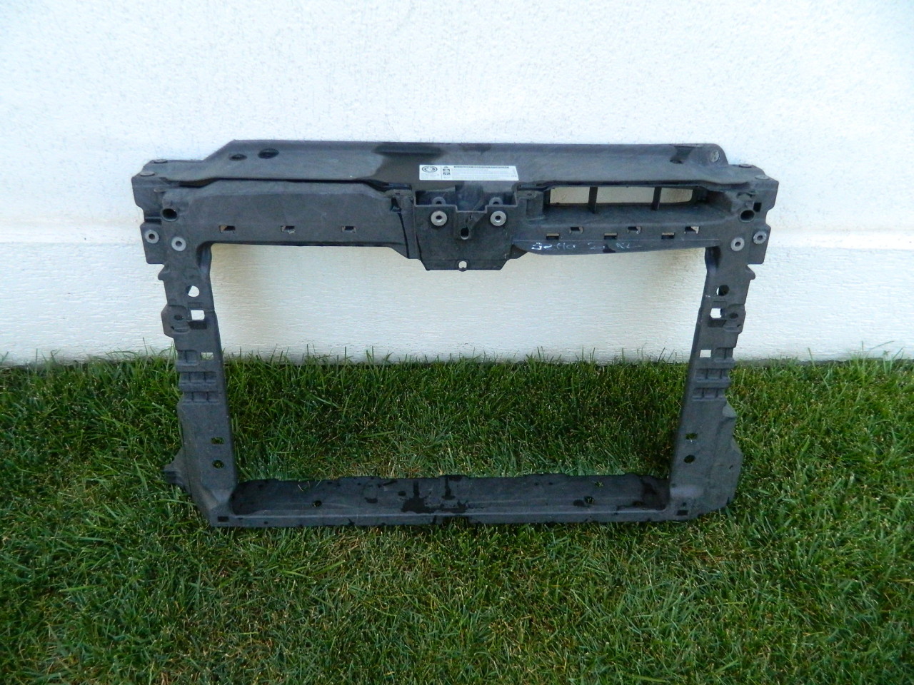 Trager VW Jetta model 2011-2016 cod 5C6805594 B