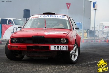 Traian Buse si BMW E30 V8 Traian Buse si BMW E30 V8